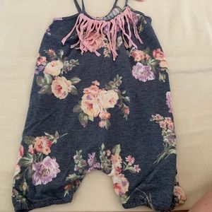 Million polkadots baby outfit